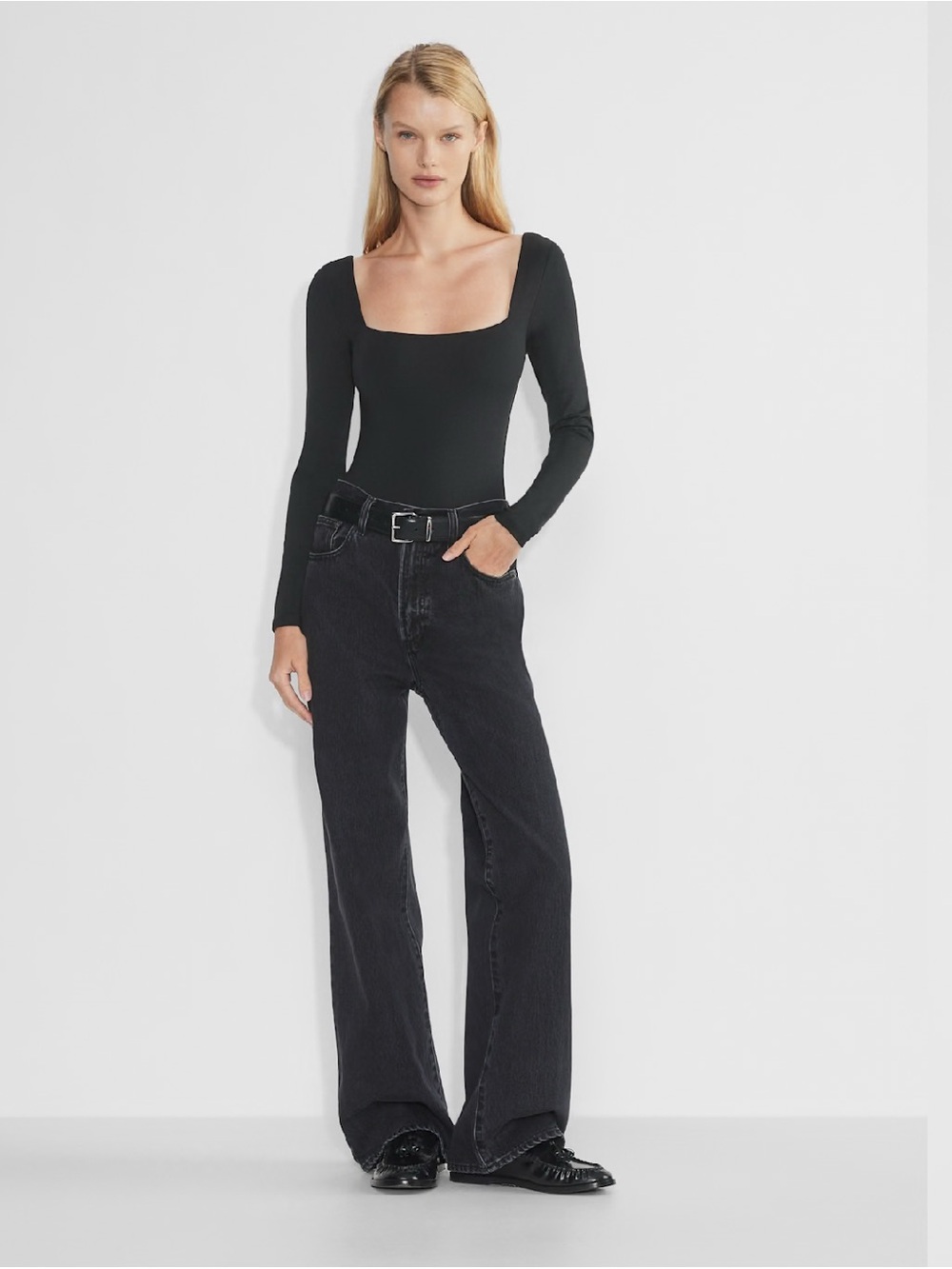 Aritzia Original Contour Headway Squareneck Bodysuit Second-skin longsleeve